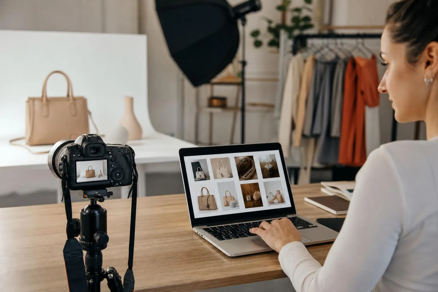 Content-Produktion für große Produktkataloge mit KI beschleunigen